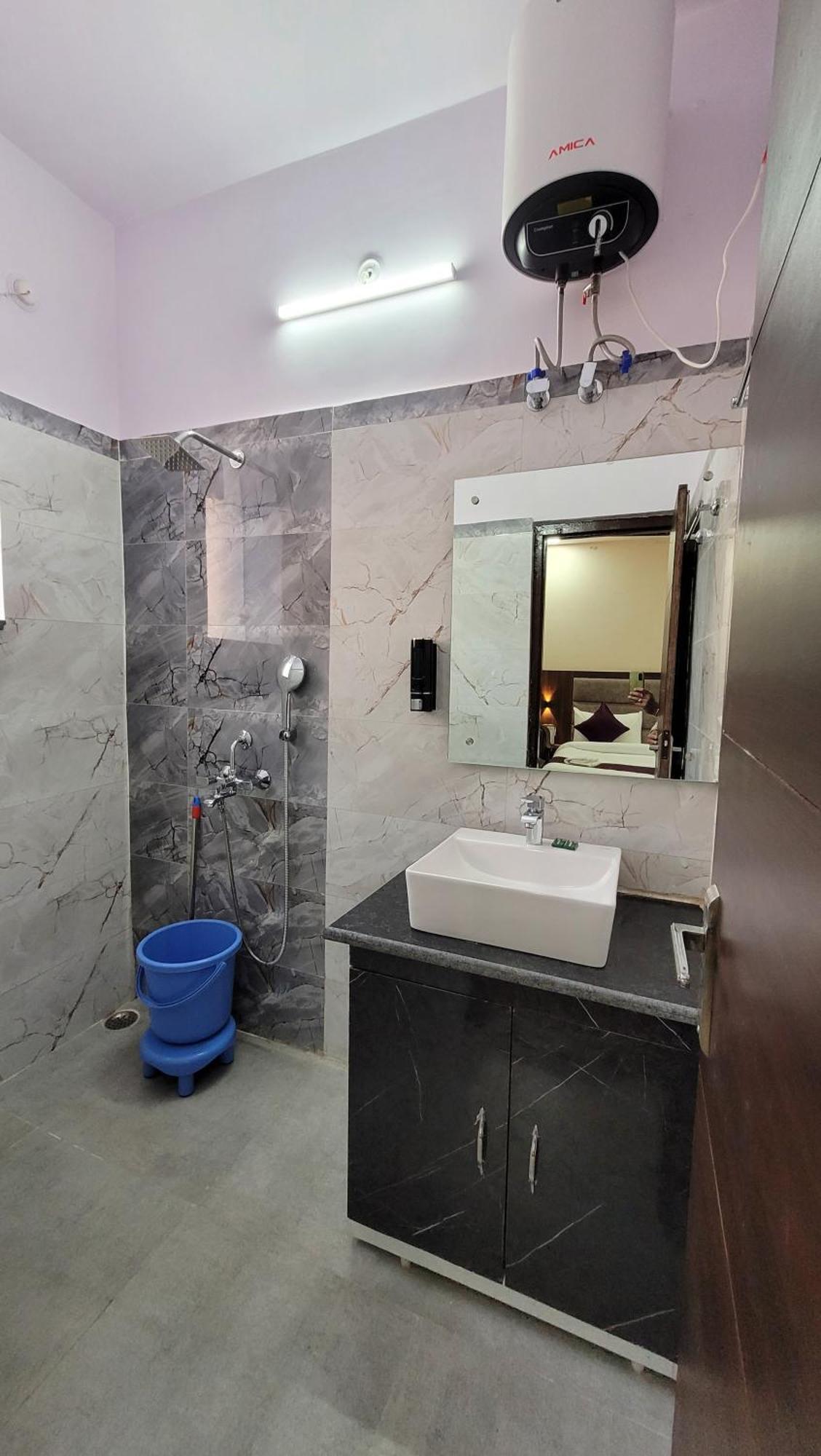 רישיקש Hotel Keshav Nandan By The Shivaay מראה חיצוני תמונה