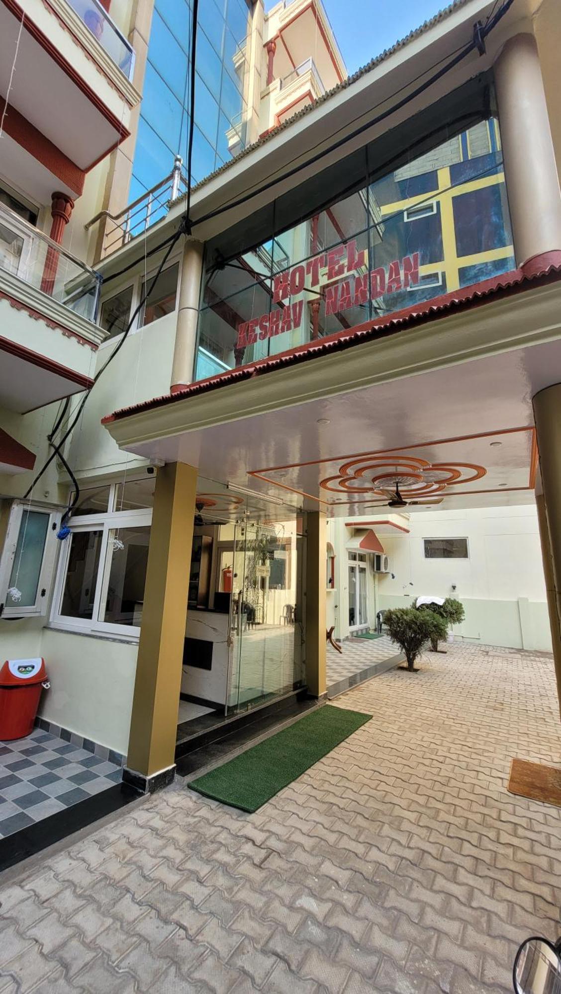 רישיקש Hotel Keshav Nandan By The Shivaay מראה חיצוני תמונה